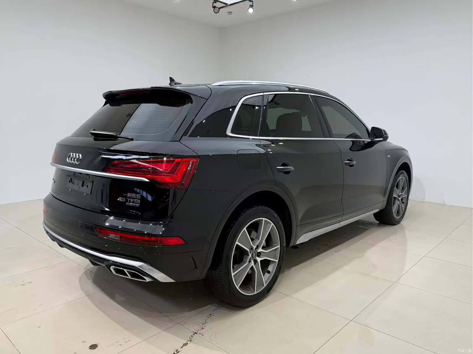 Audi Q5L, 2022 все фото