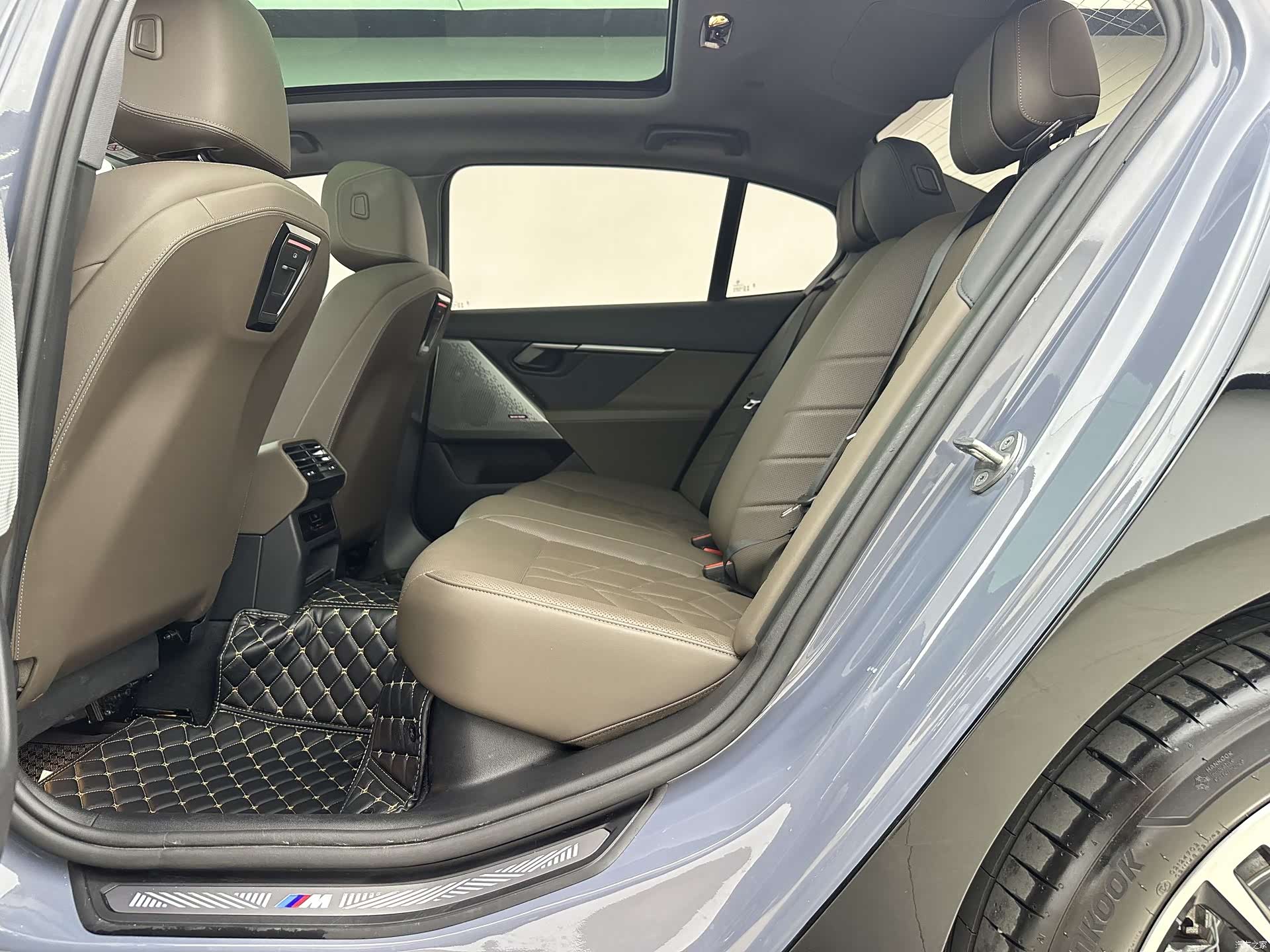 BMW 5 Series, 2024 7