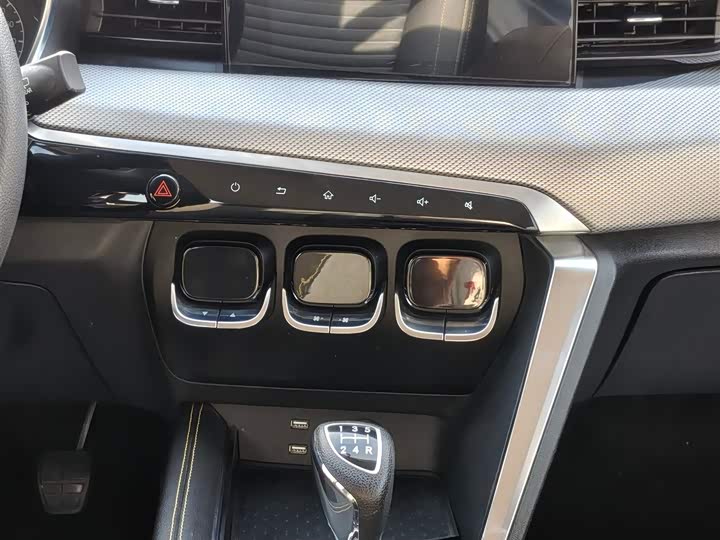 BAIC X3 2019 1.5L МКПП rong yao ban