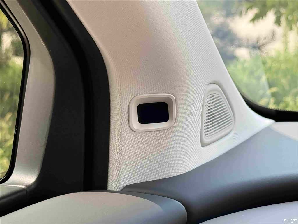 Li Auto i8, 2026 22
