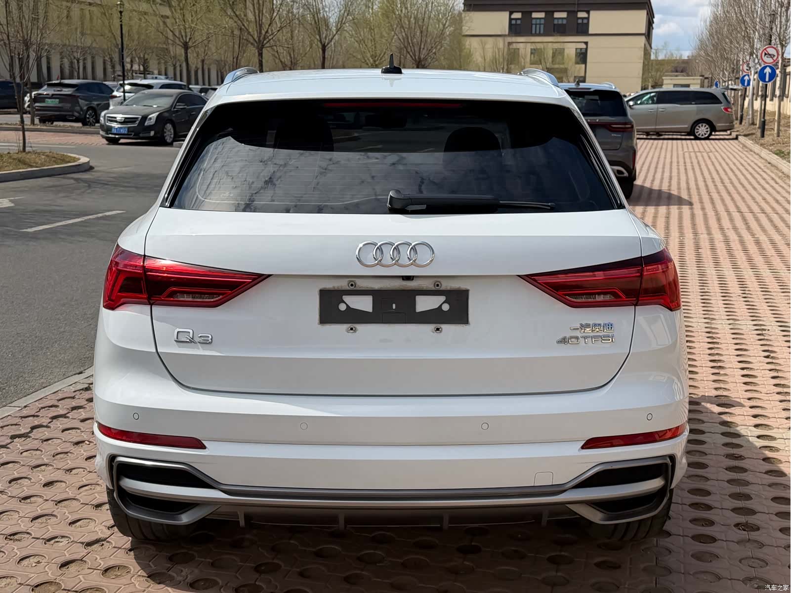 Audi Q3, 2022 все фото