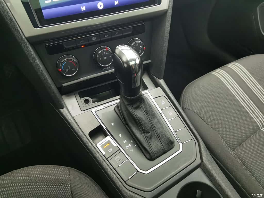 Volkswagen Lamando, 2017 13