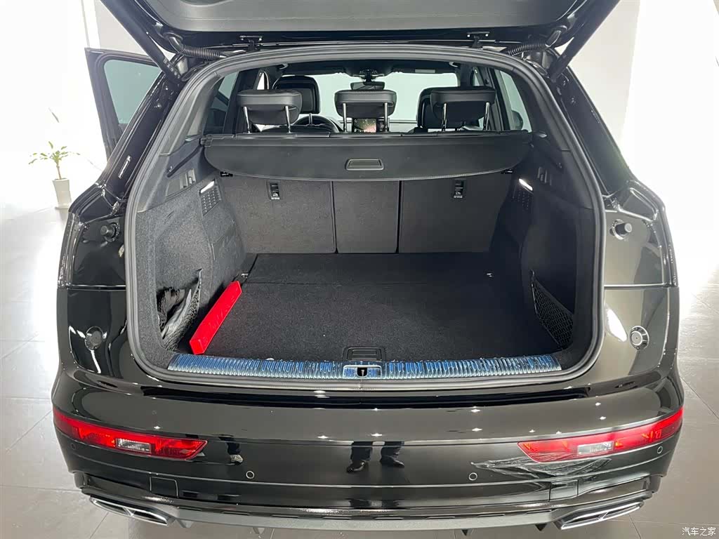 Audi Q5L, 2024 7