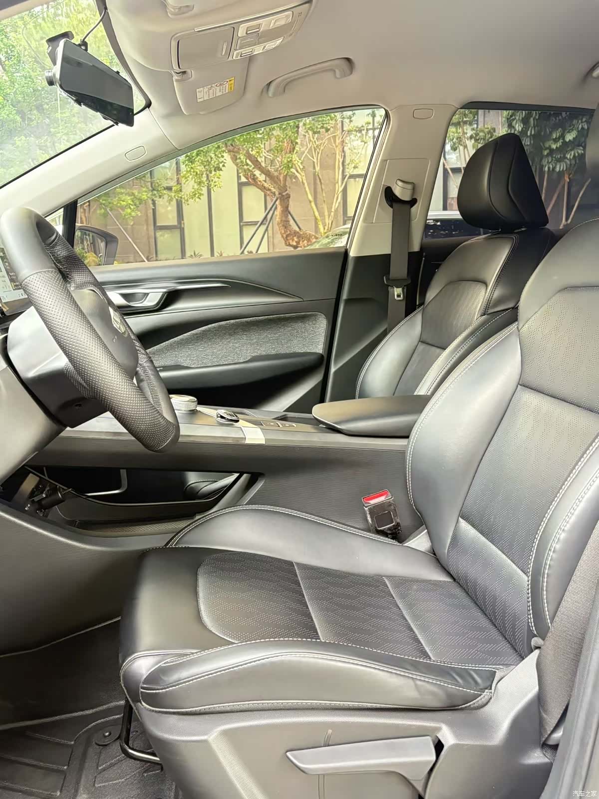 Geely C400, 2023 все фото