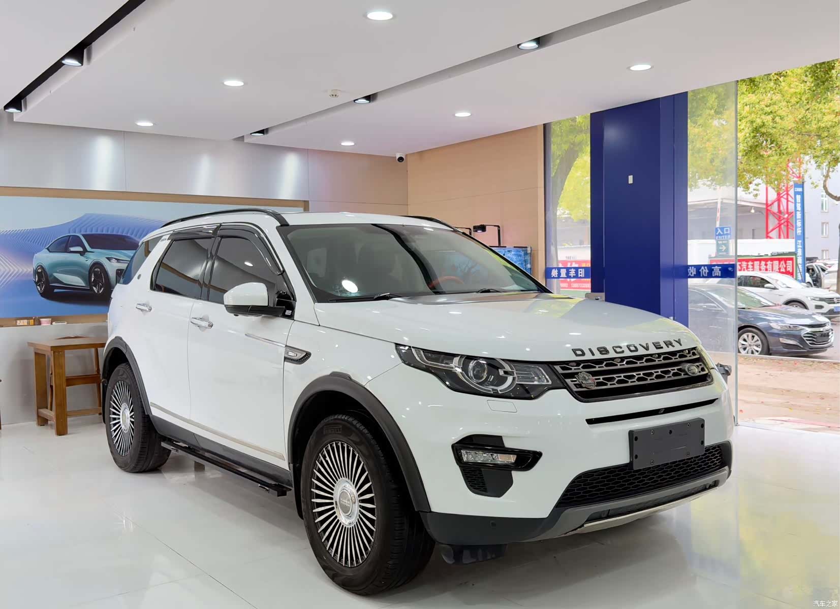 Land Rover Discovery, 2017 3