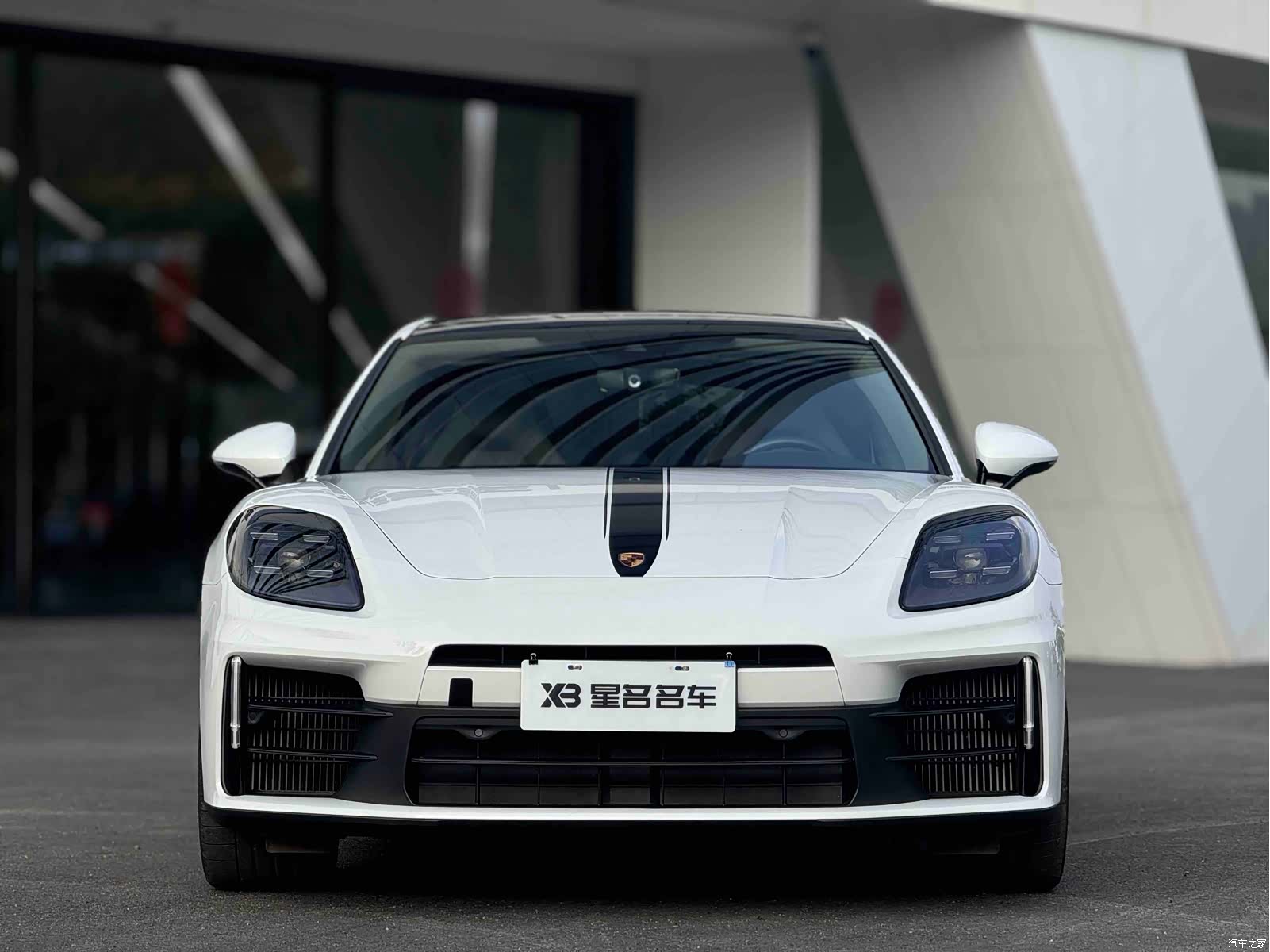 Porsche Panamera, 2024 2