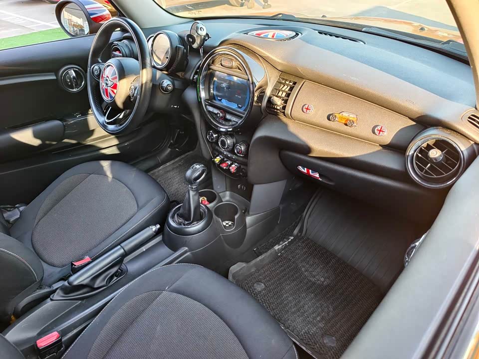 MINI MINI