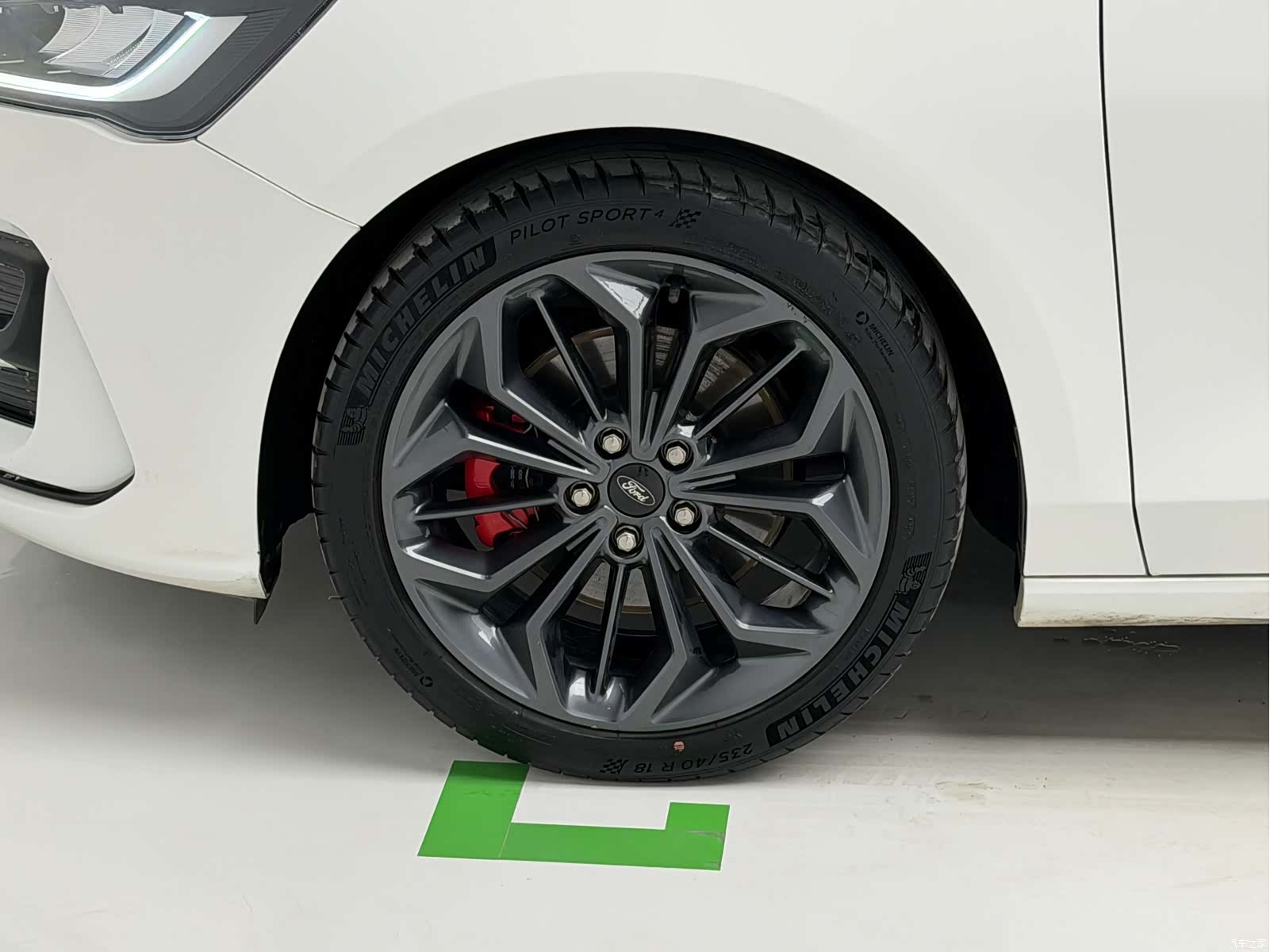 Ford Focus, 2023 8