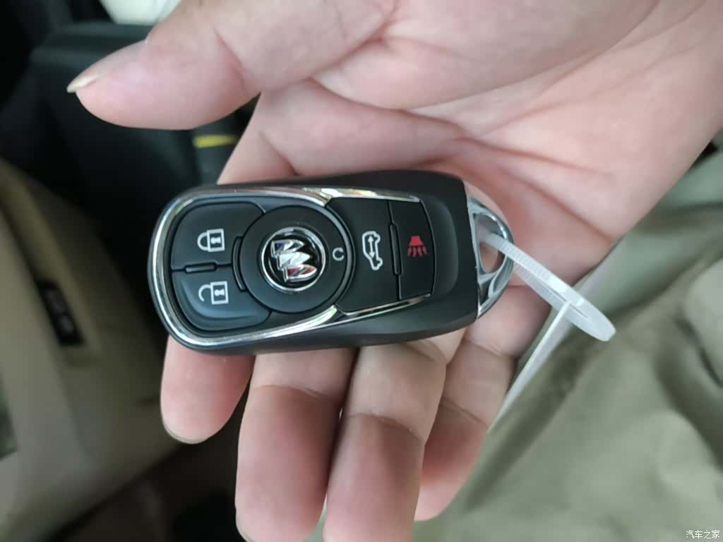 Buick GL8, 2023 9