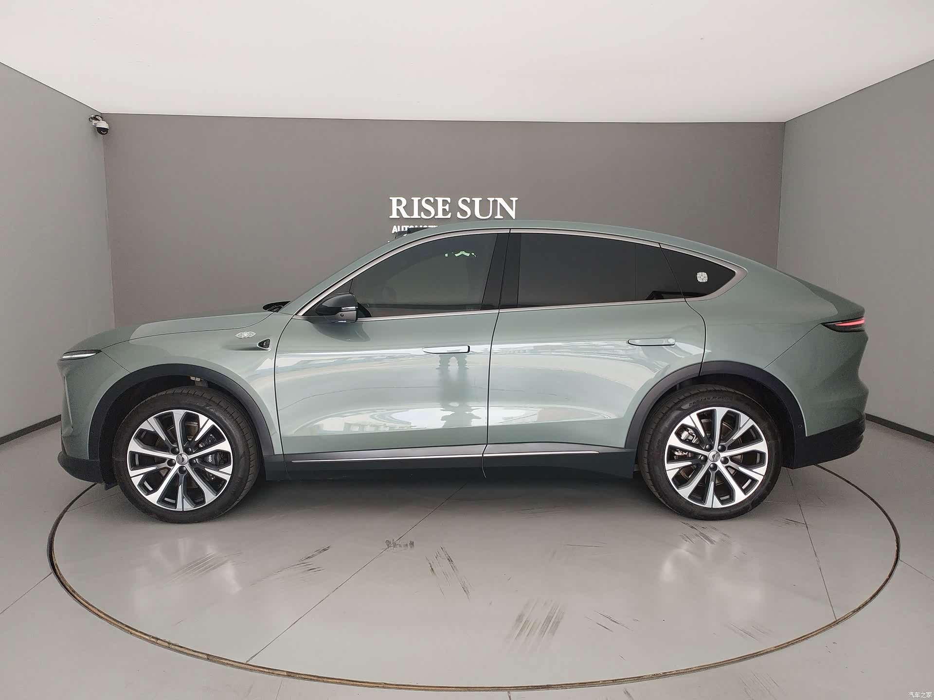 NIO EC7, 2023 8