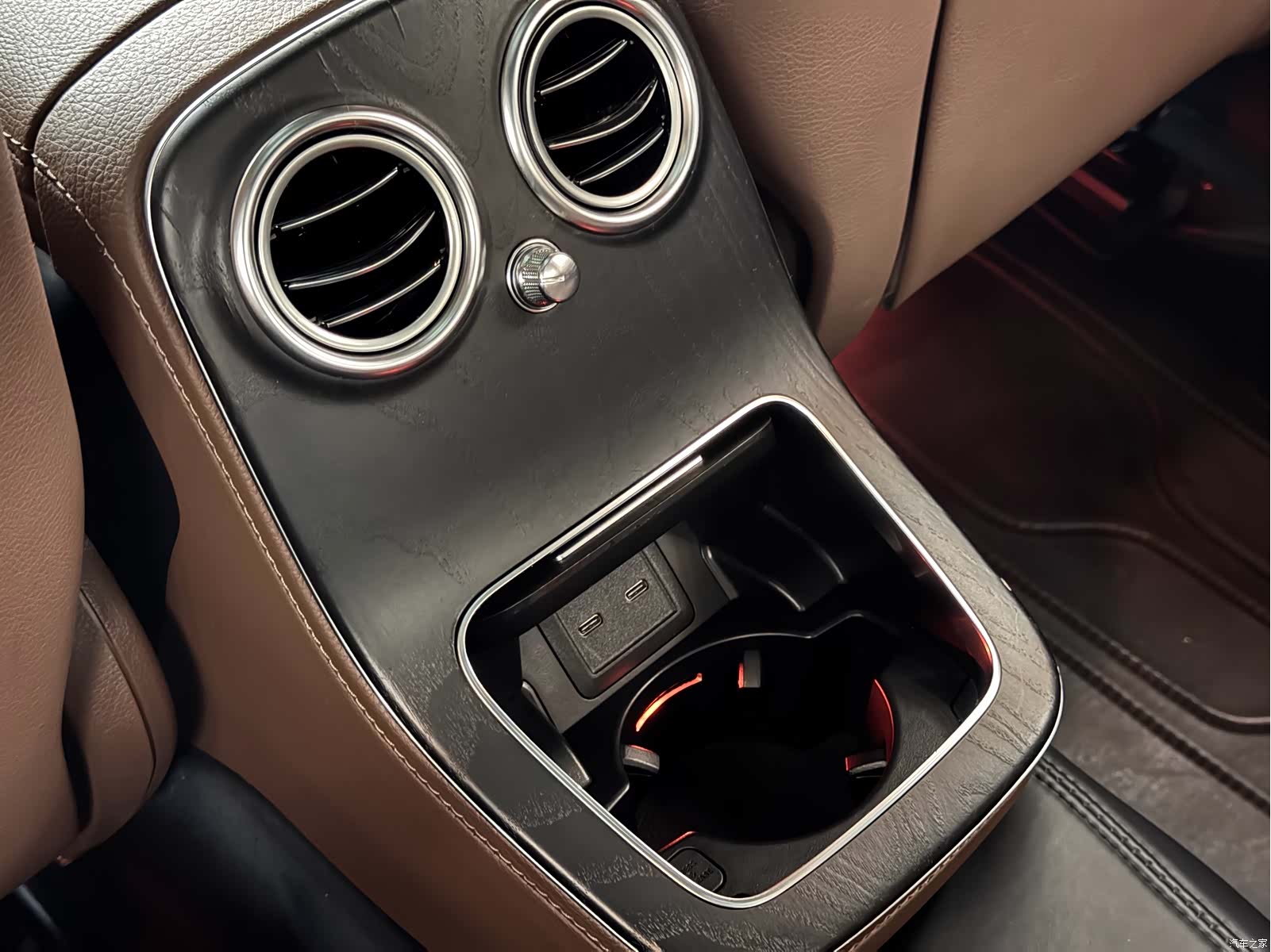 Mercedes-Benz E-Class, 2021 6