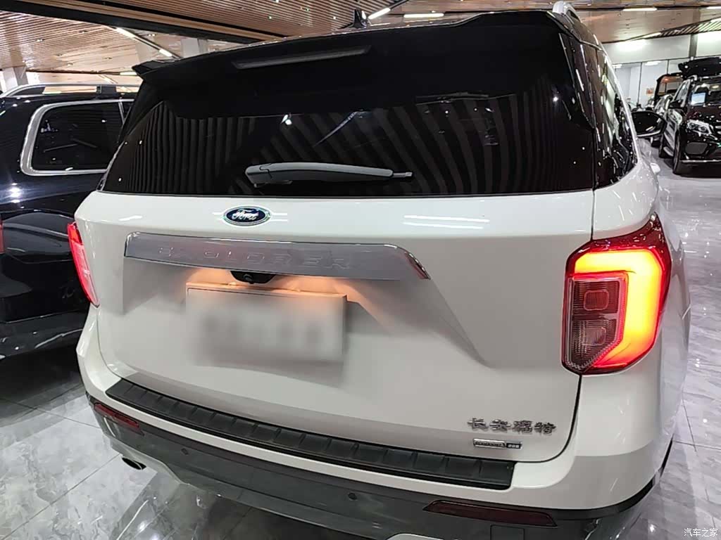 Ford Explorer, 2021 6