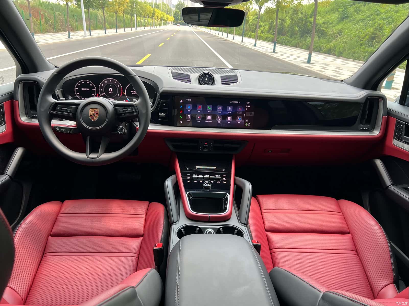 Porsche Cayenne, 2026 все фото