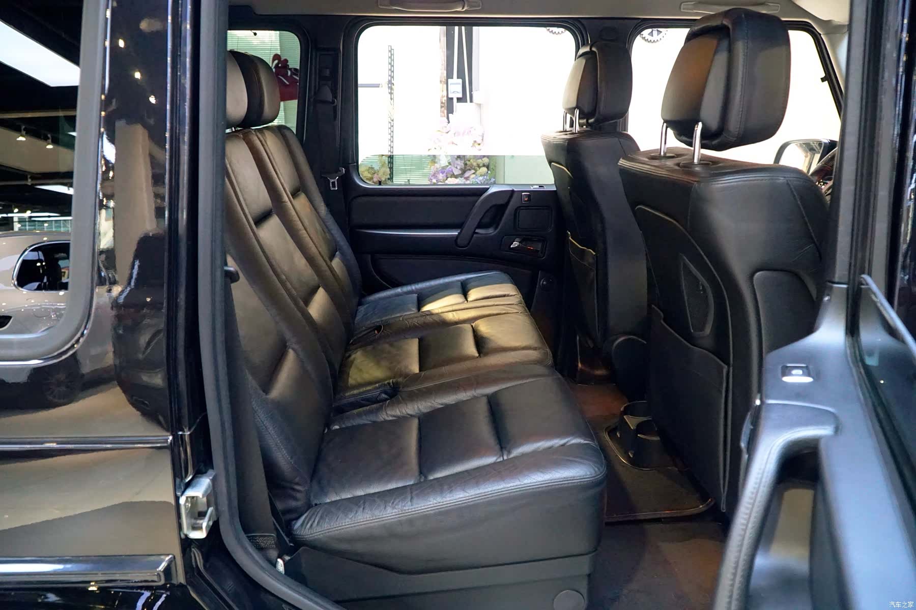 Mercedes-Benz G-Class, 2015 9