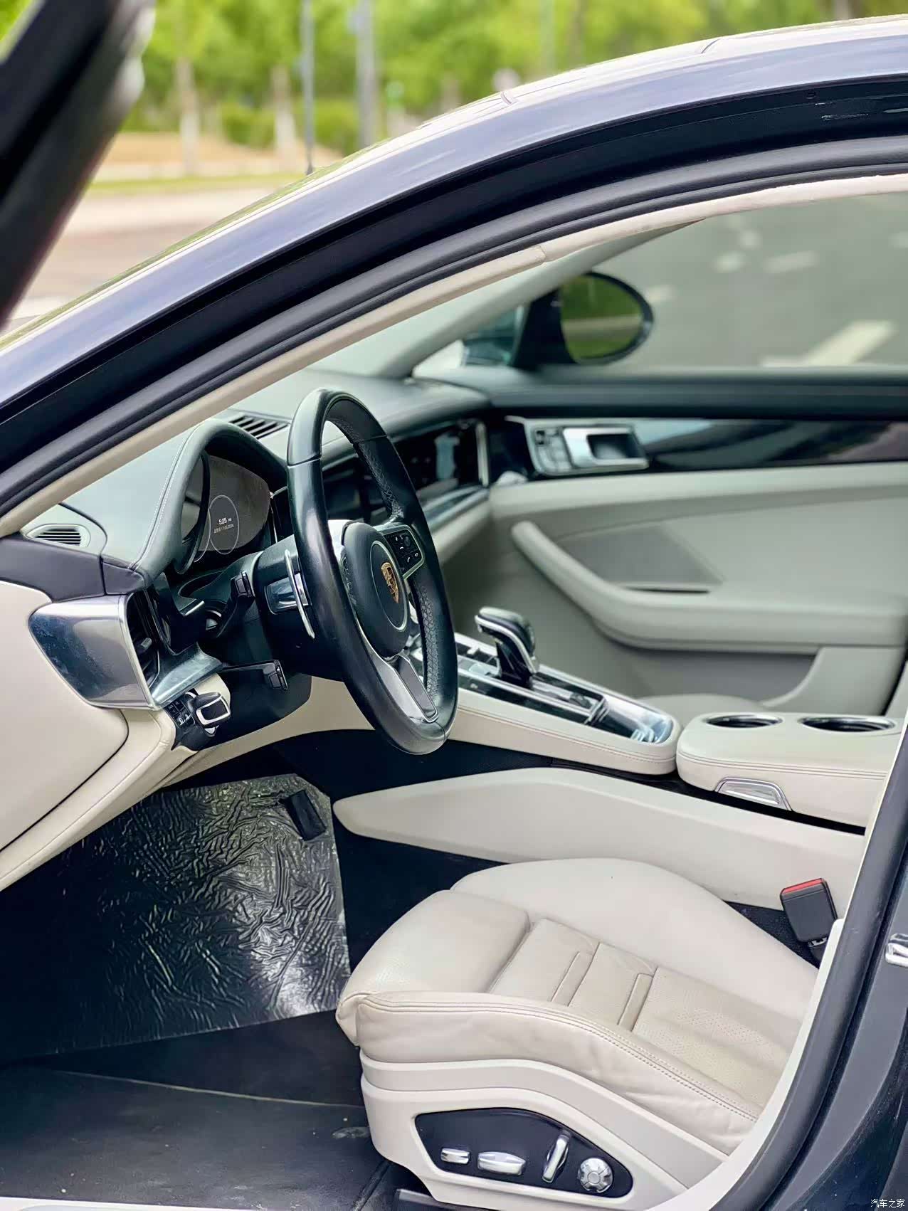 Porsche Panamera, 2018 все фото