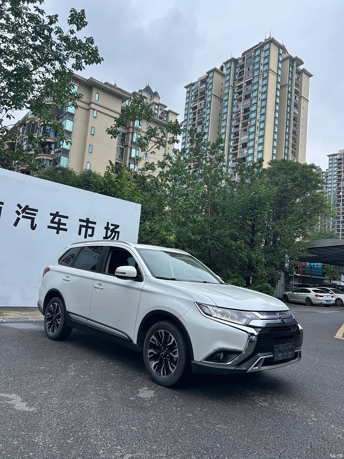 Mitsubishi Outlander, 2021 3