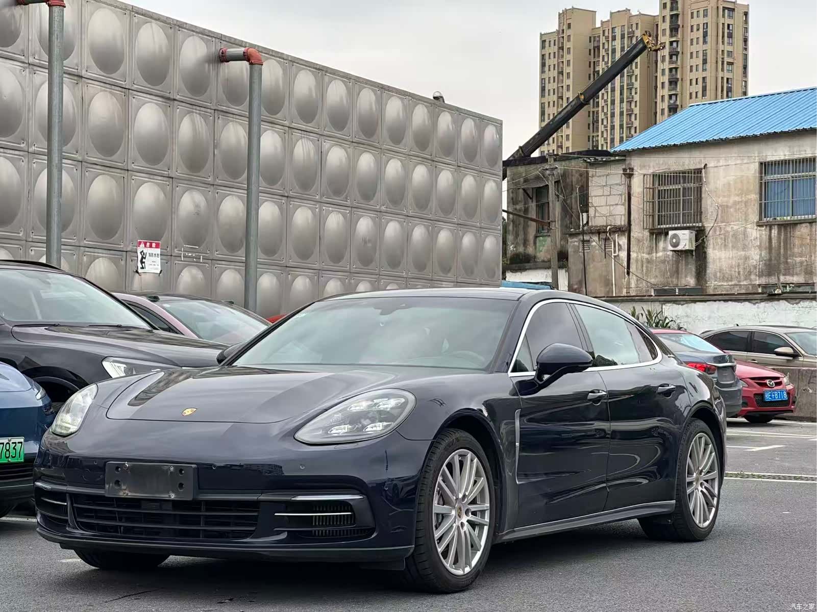 Porsche Panamera, 2019 1