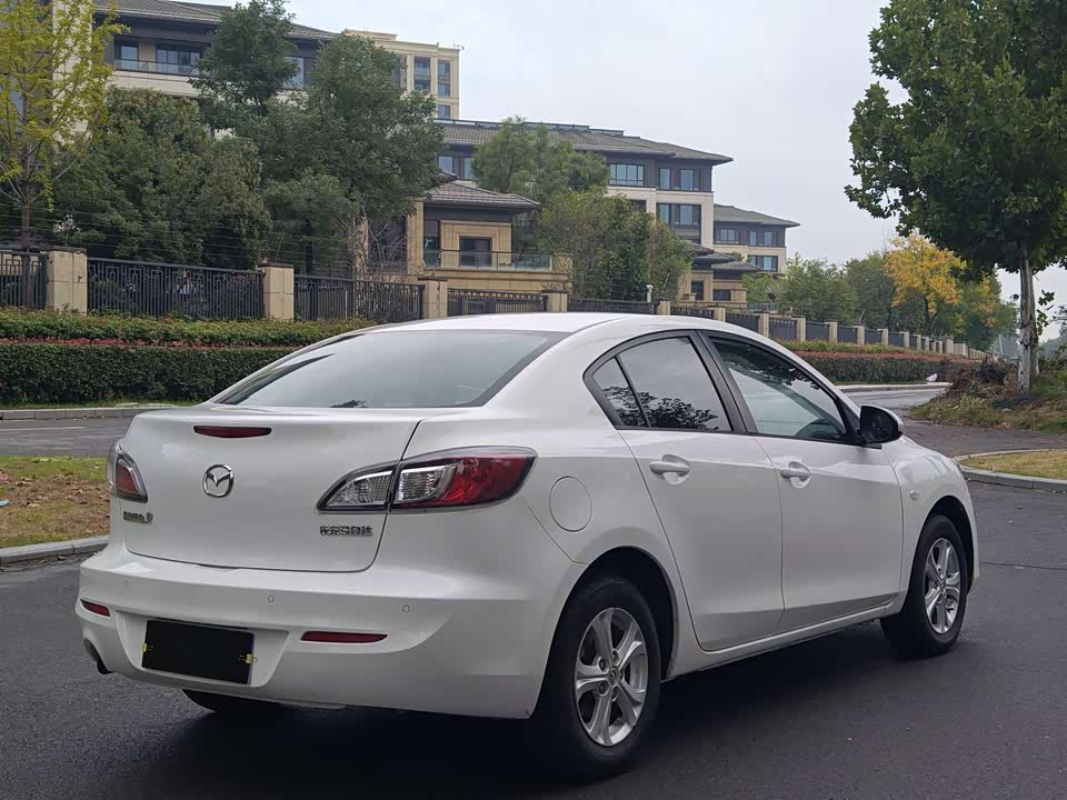 Mazda 3 star Cheng
