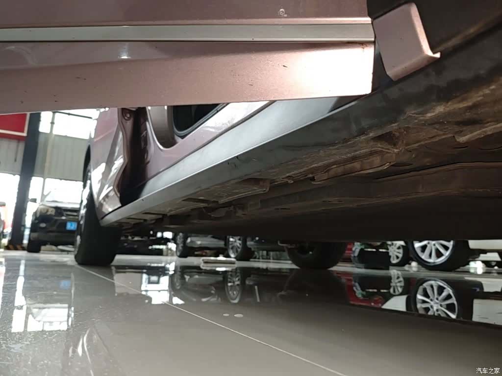 BYD Dolphin, 2022 21