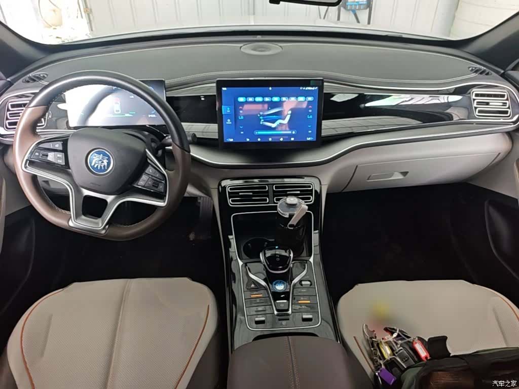 BYD Qin, 2023 10