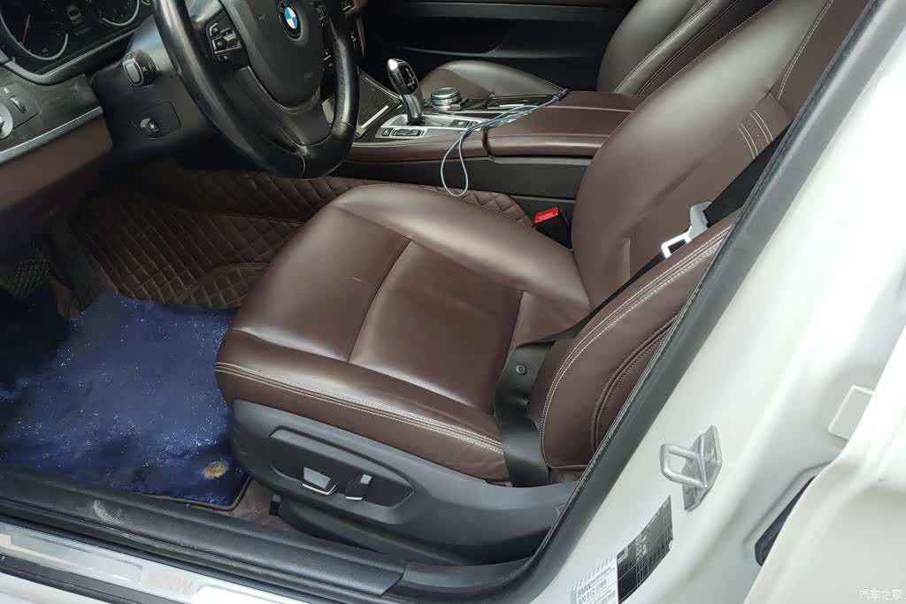 BMW 5 Series, 2017 9