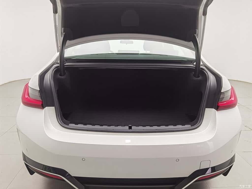 BMW i3, 2023 16