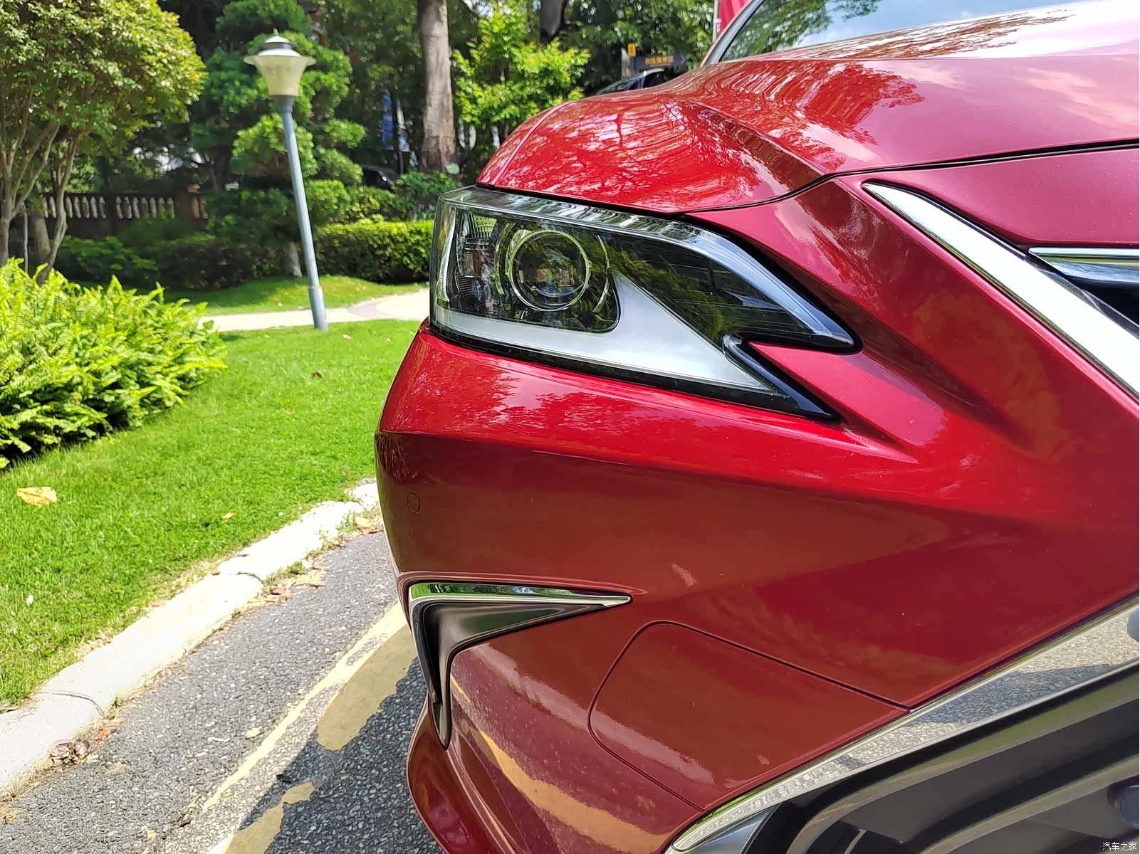 Lexus ES, 2019 18