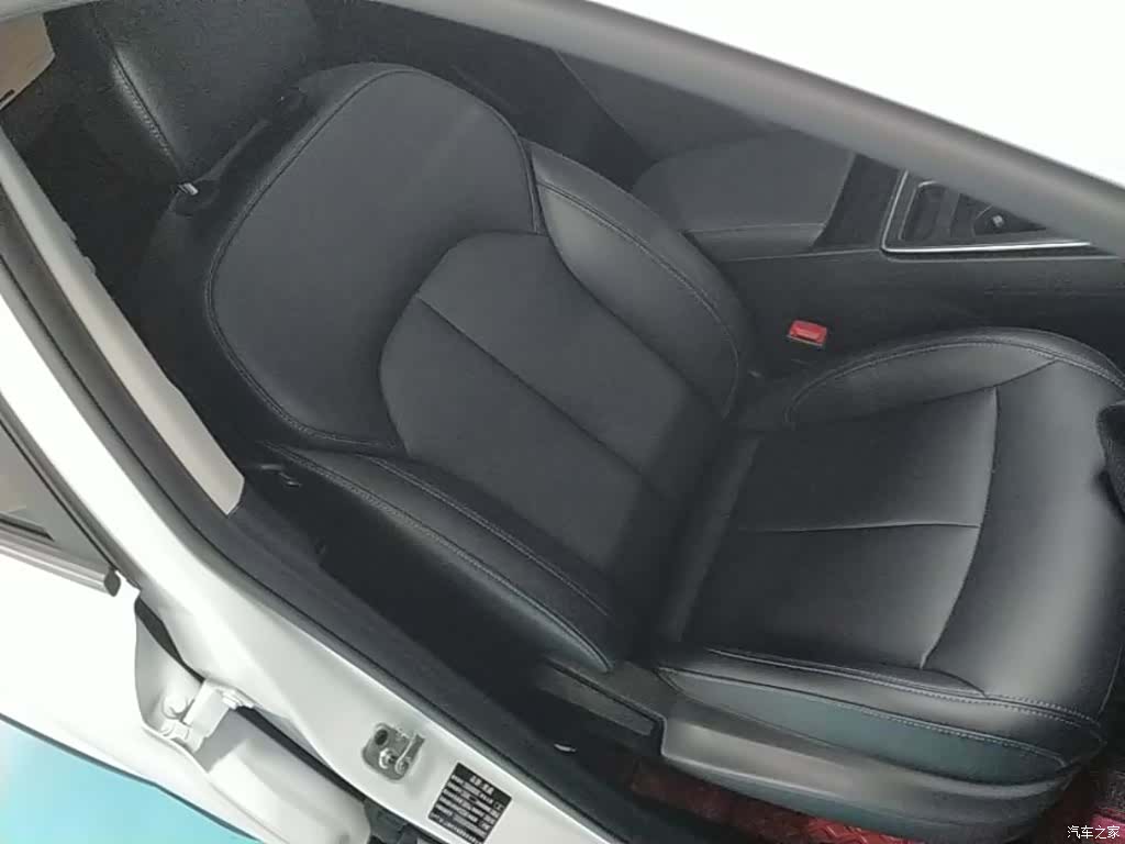 Roewe RX5, 2025 24
