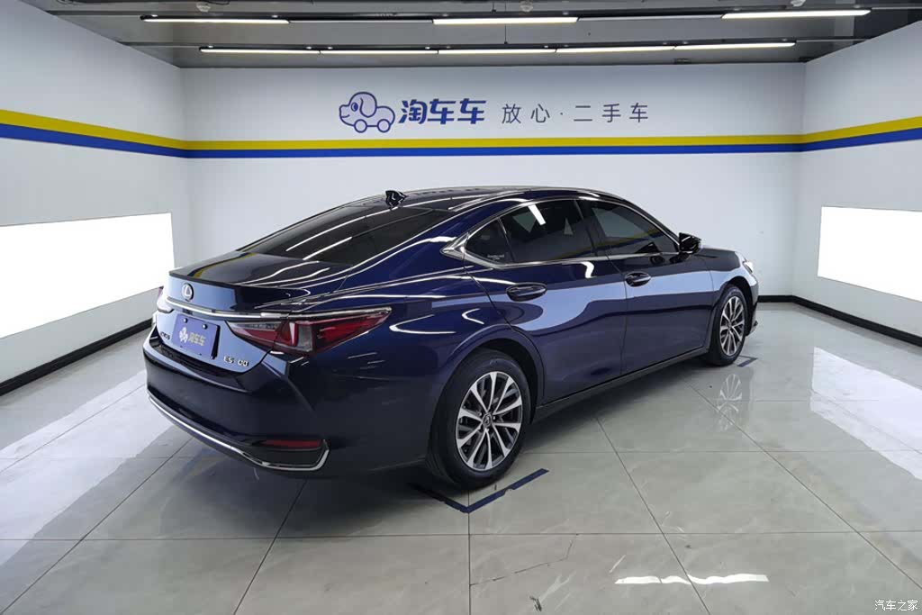 Lexus ES, 2023 3