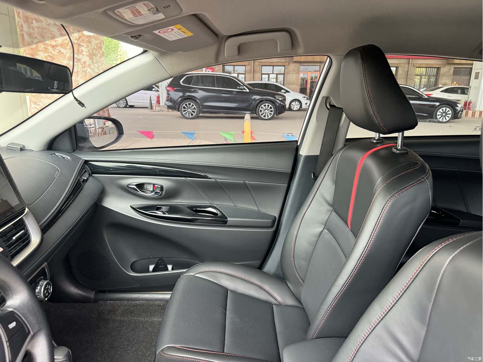 Toyota YARiS L, 2023 6