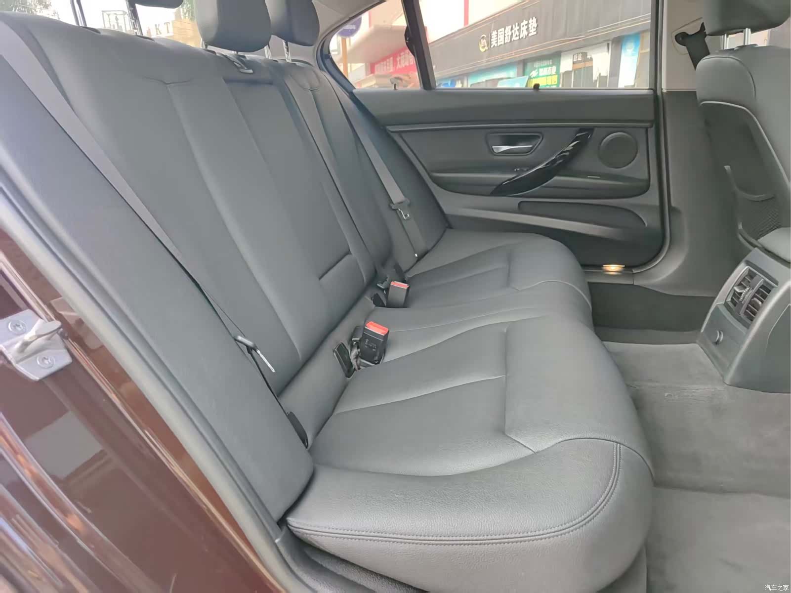 BMW 3 Series, 2016 11