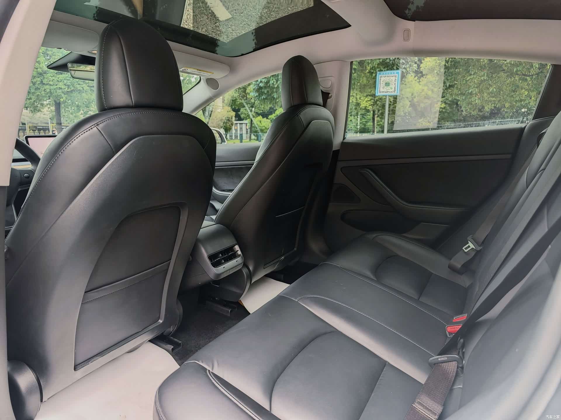 Tesla Model 3, 2020 6