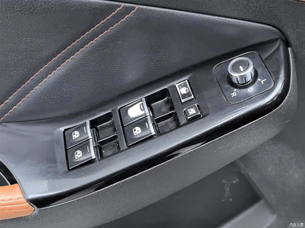 BAIC X35, 2016 9