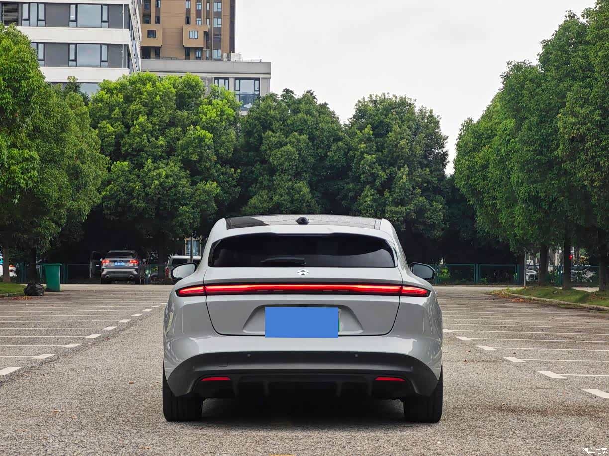 NIO ET5, 2024 8