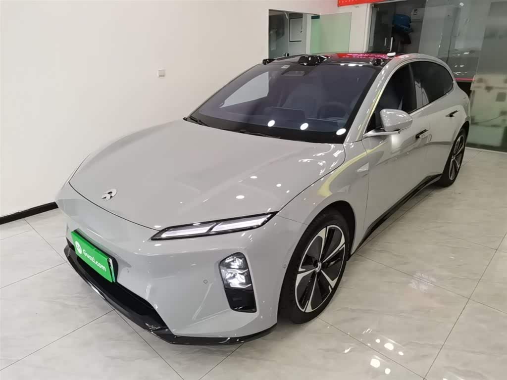 NIO ET5