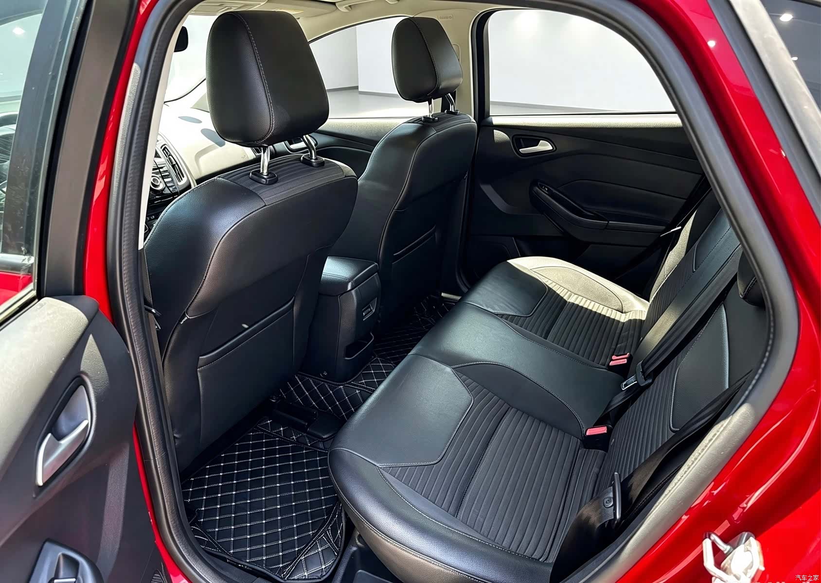 Ford Focus, 2016 9