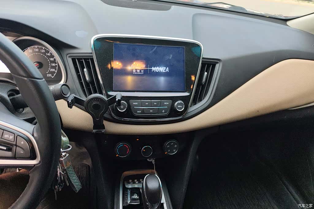 Chevrolet 320, 2022 13
