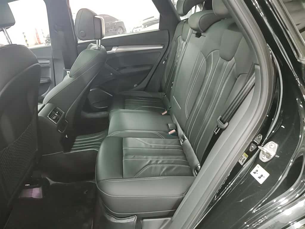Audi Q5L, 2023 24