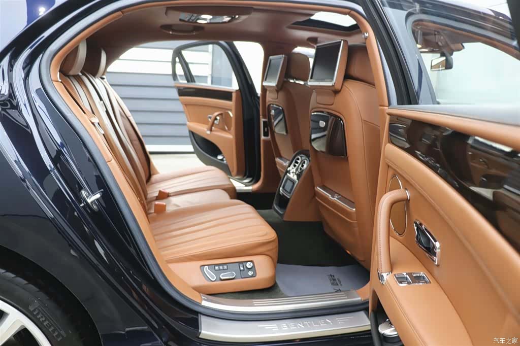 Bentley Flying Spur, 2014 24