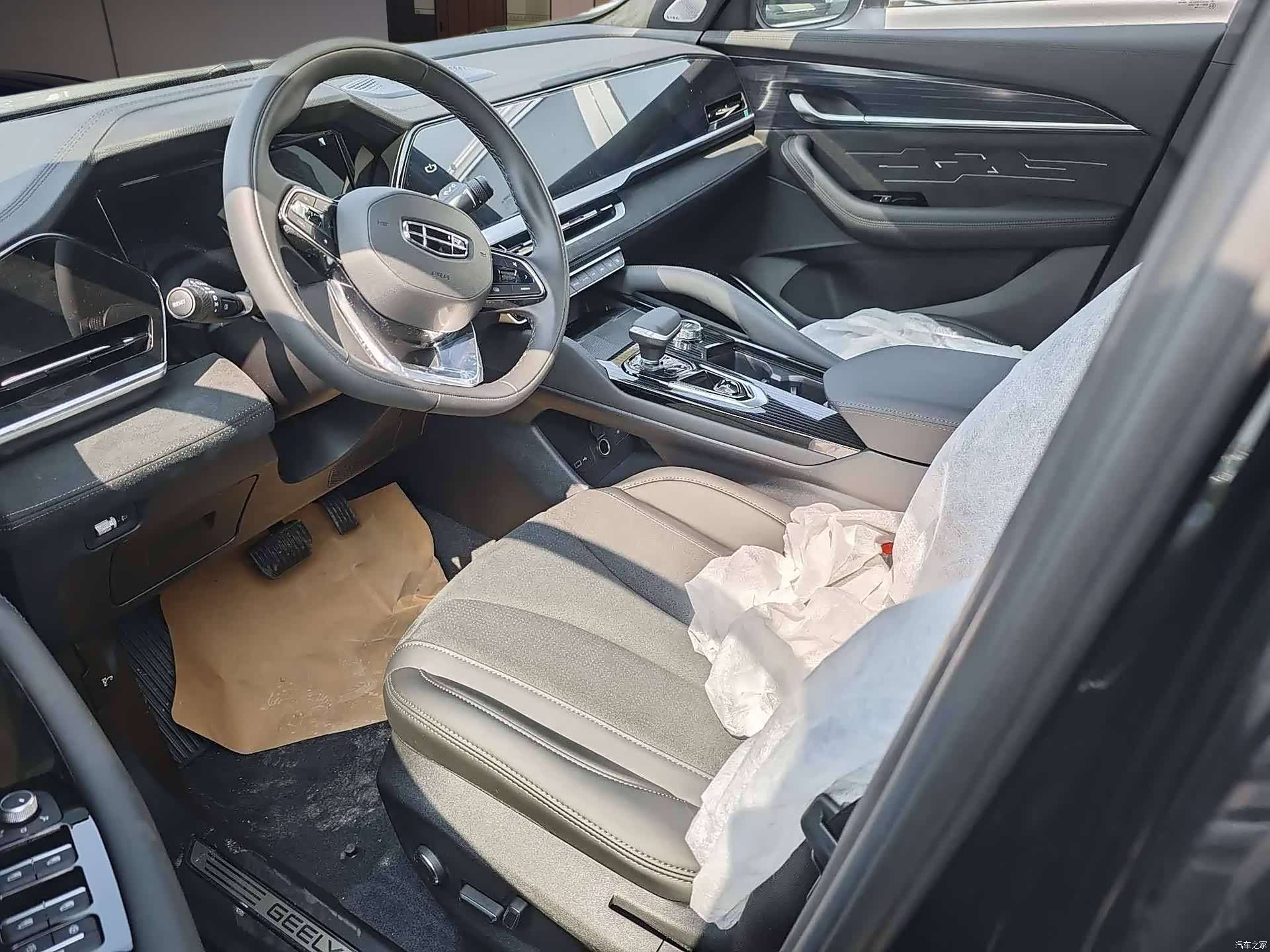 Geely Xingyue L, 2024 6