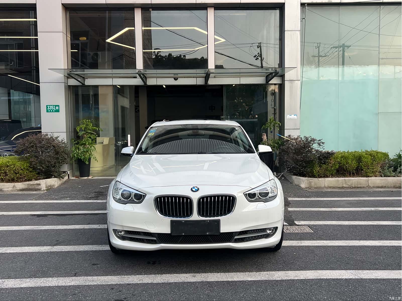 BMW 5 Series, 2011 1