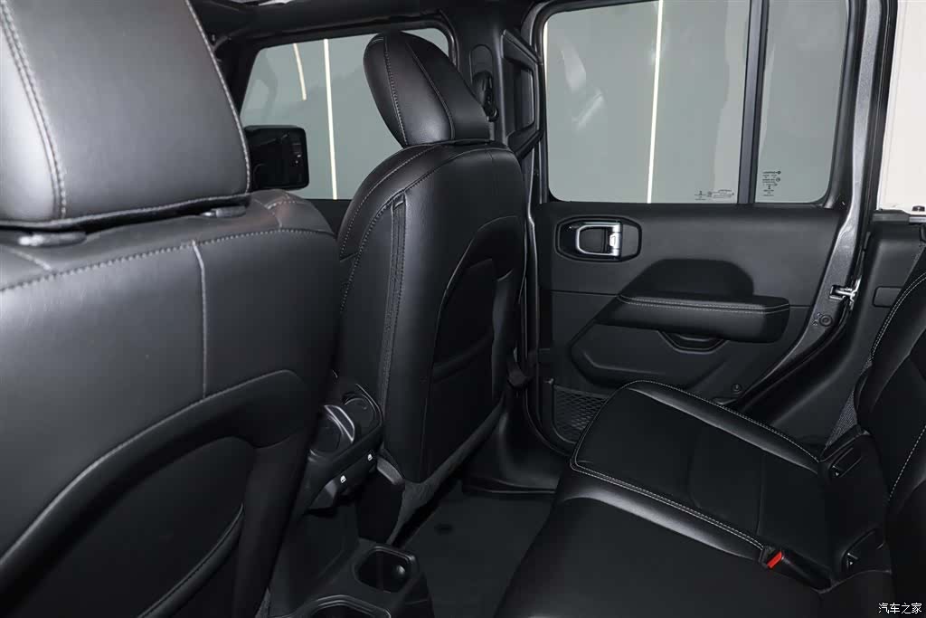 Jeep Gladiator, 2023 18