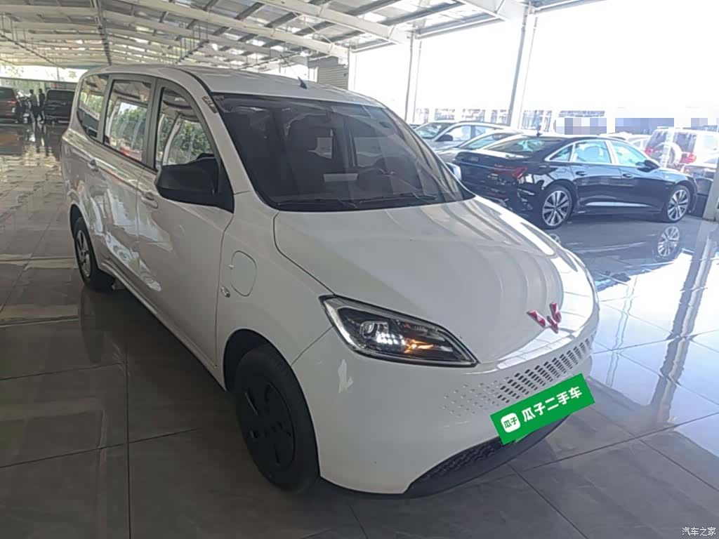 Wuling Hongguang, 2025 4