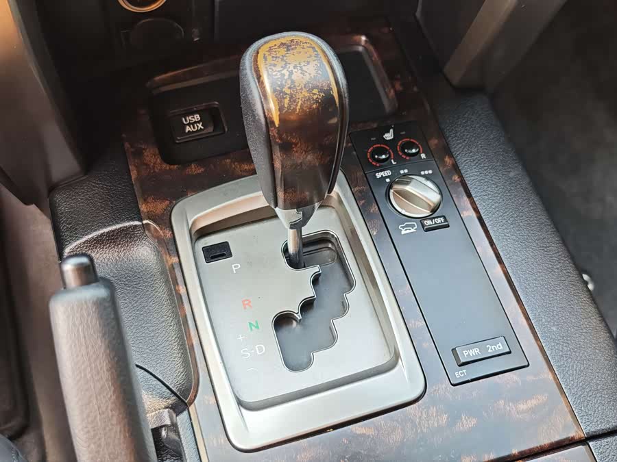 Toyota Land Cruiser 2011, фото 24