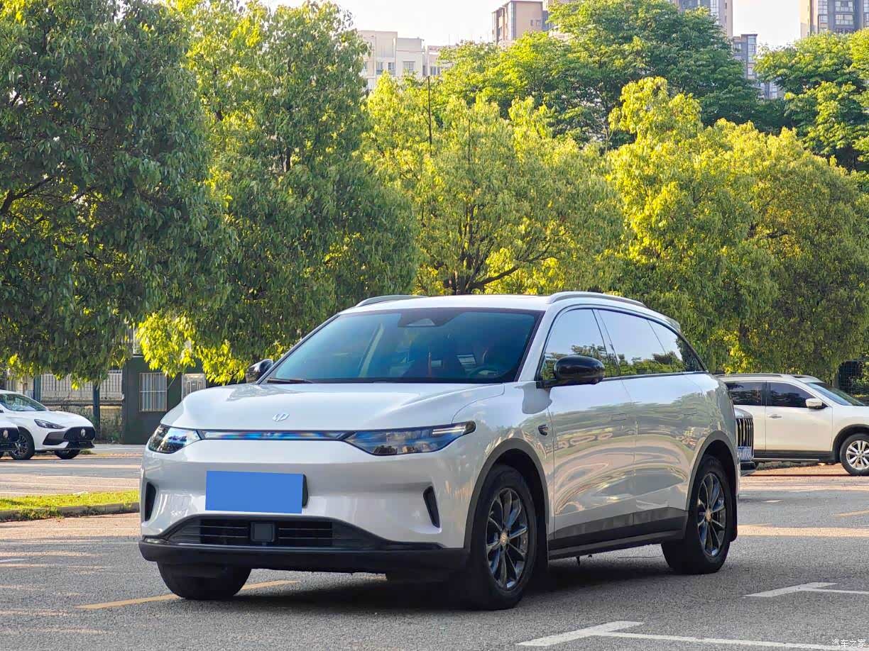 Leapmotor C11, 2023 1