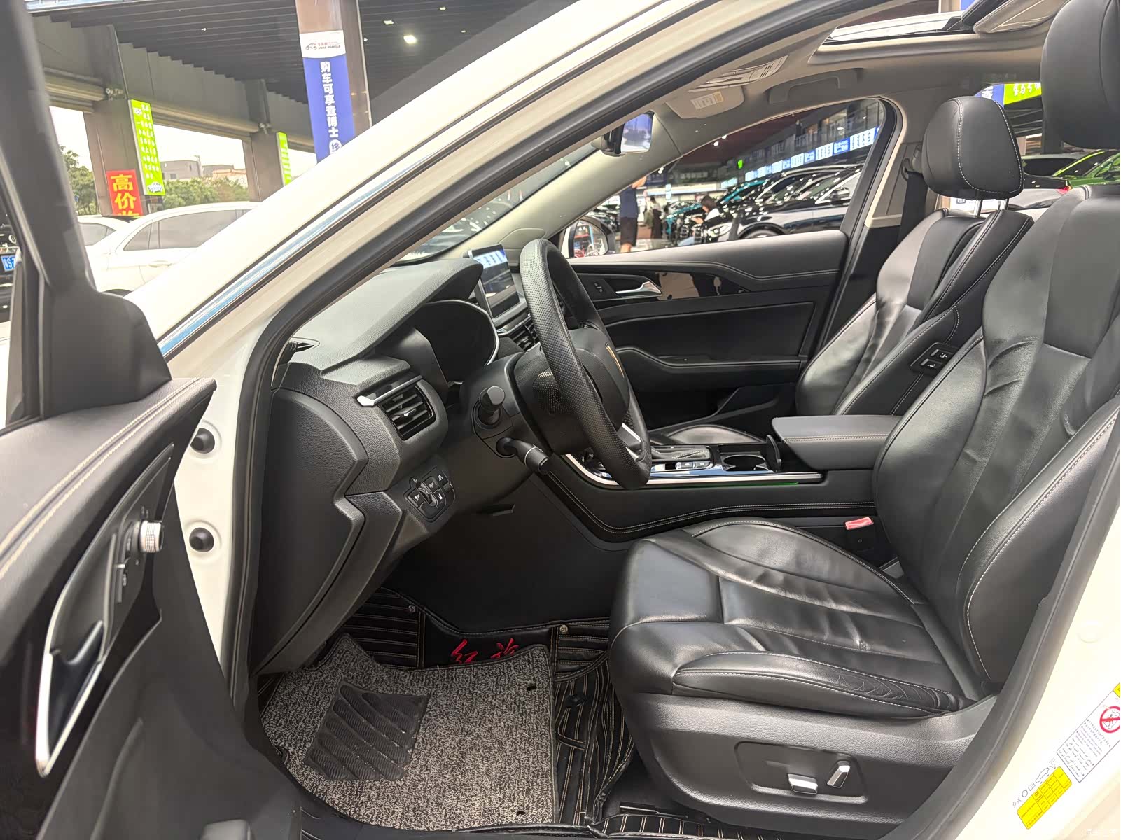Hongqi H5, 2019 12