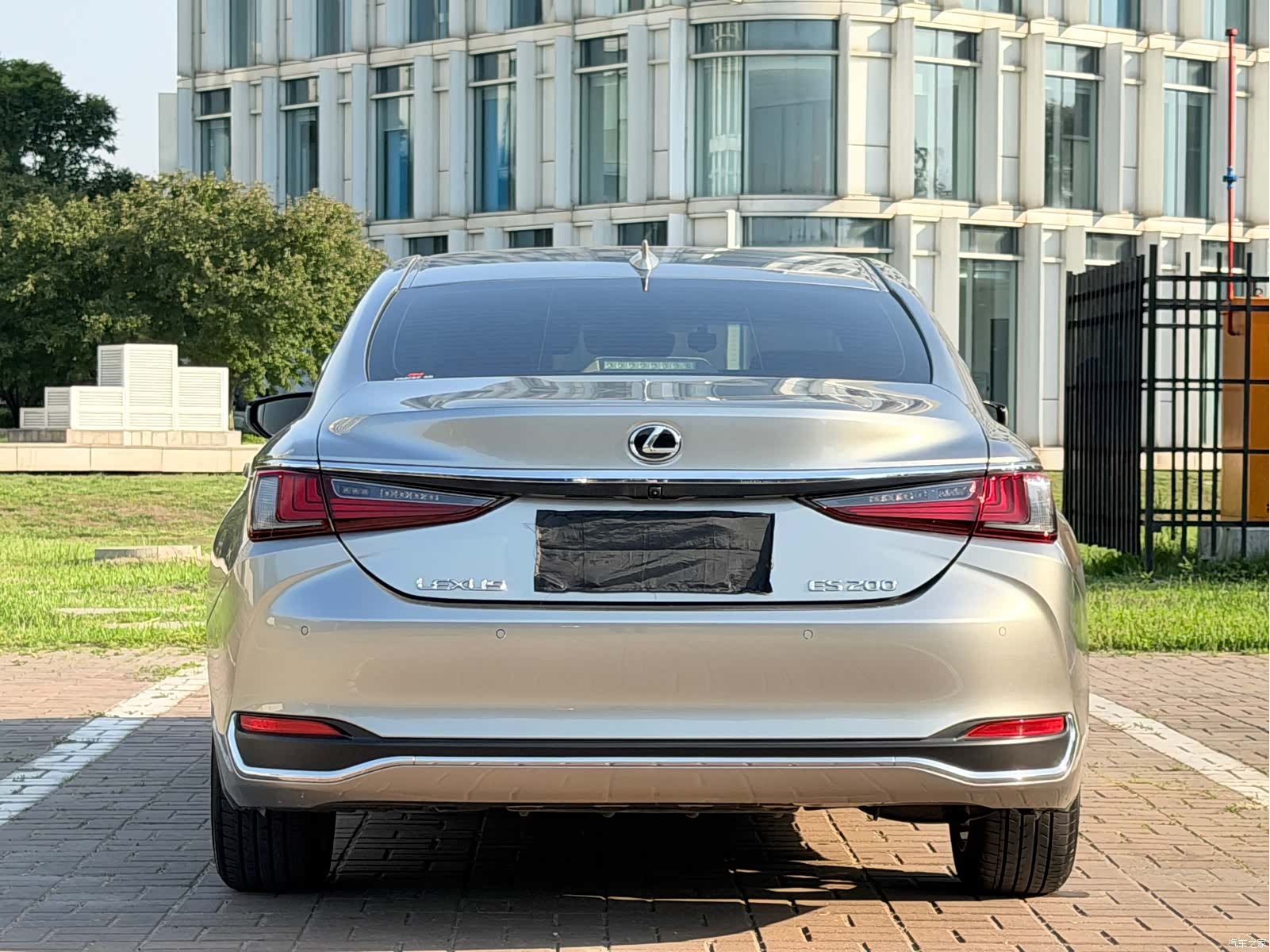 Lexus ES, 2021 12
