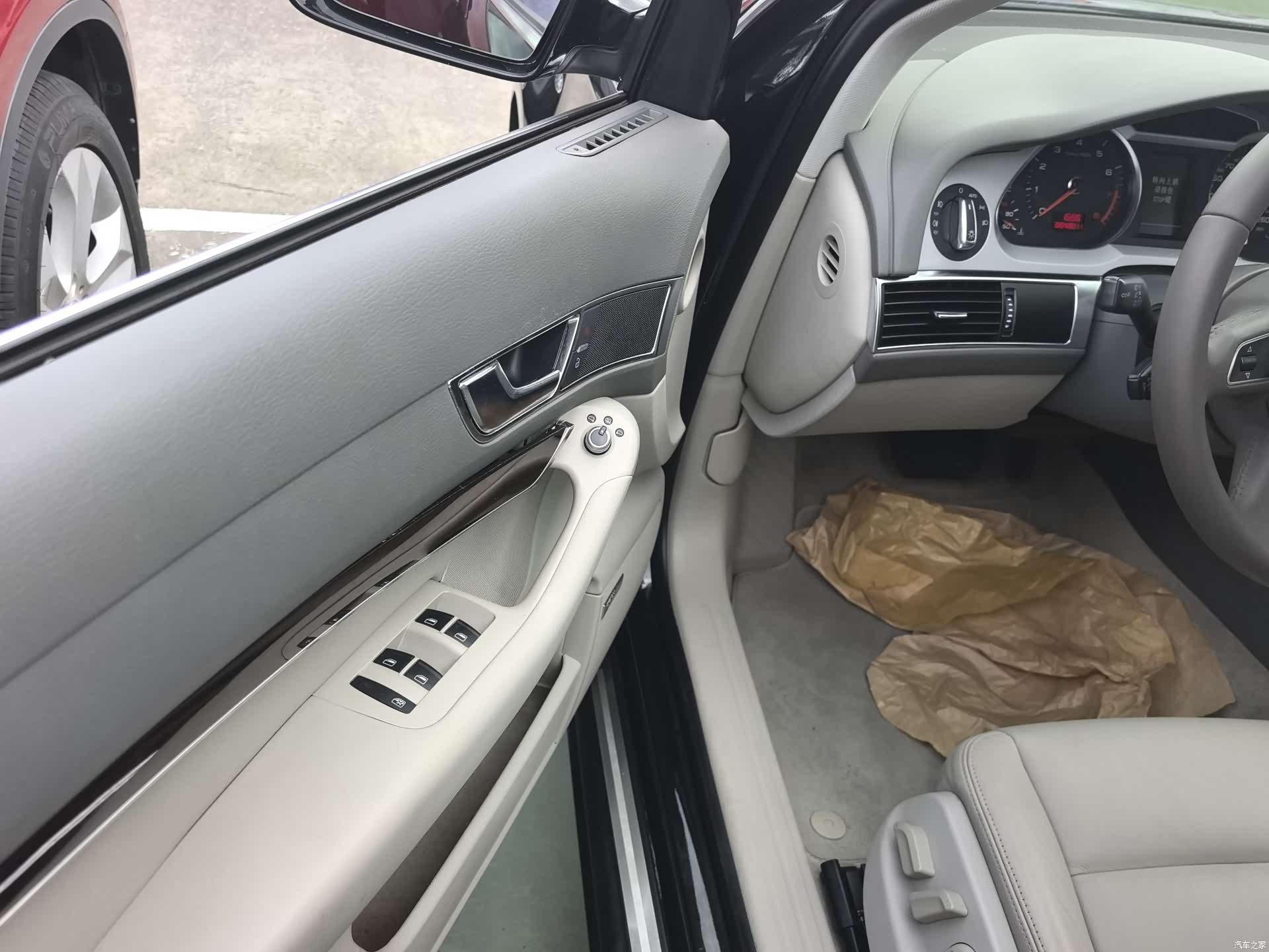 Audi A6L, 2011 6