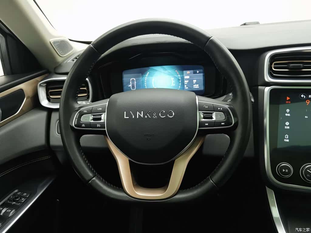 Lynk & Co 01, 2018 11