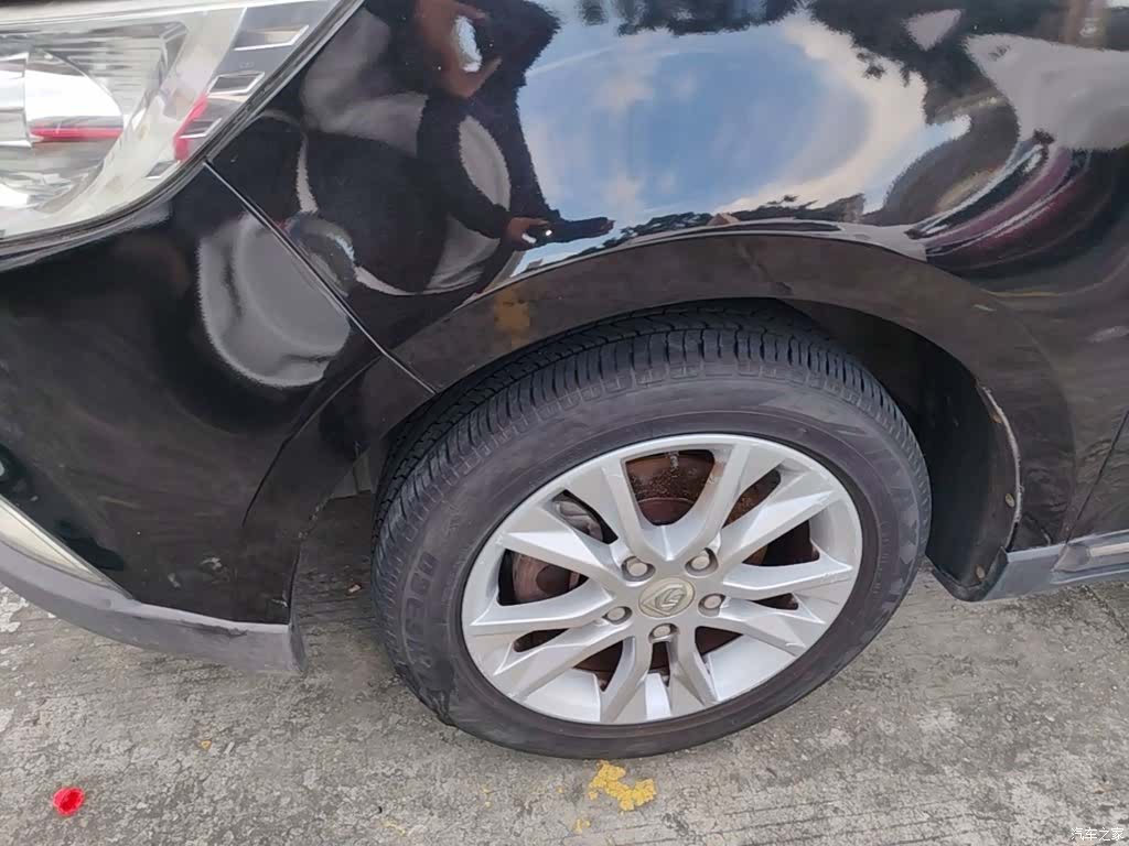 Wuling 730, 2015 23